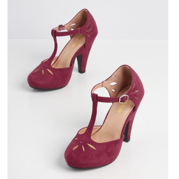 Modcloth Women's Burgundy Retro T-Strap Vintage Inspired Pin Up Heels - Picture 1 of 13